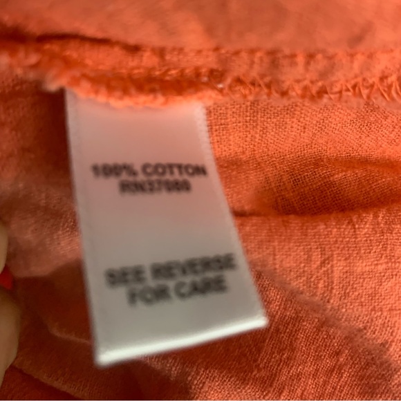 Woman’s 3/4 sleeve blouse - Picture 5 of 6